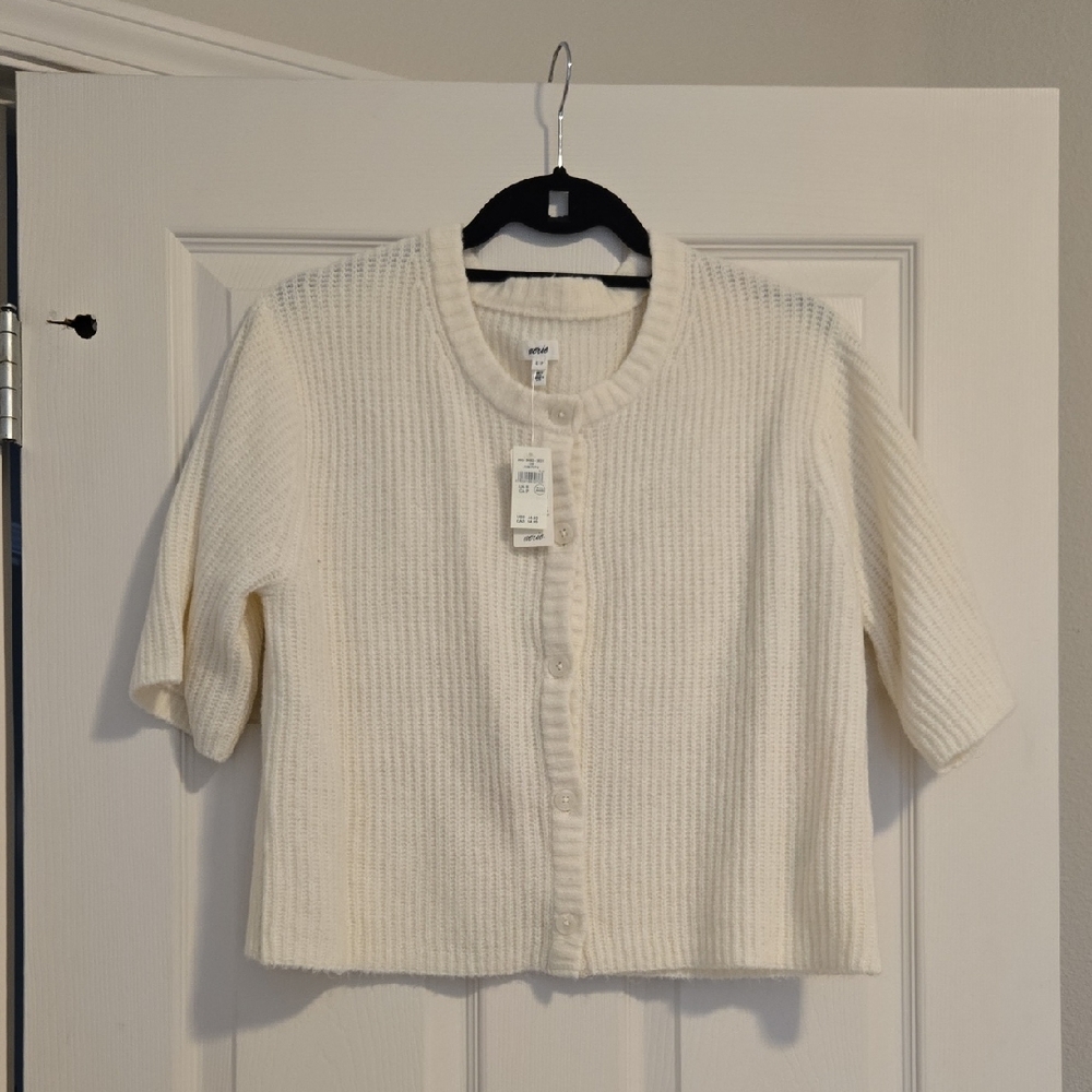 NWT Short Sleeved Button Sweater